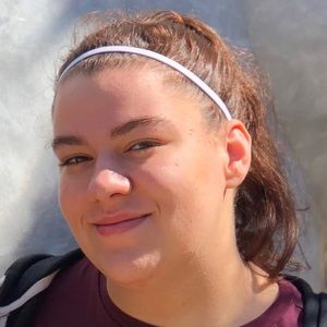 Meet your Posher, Becca